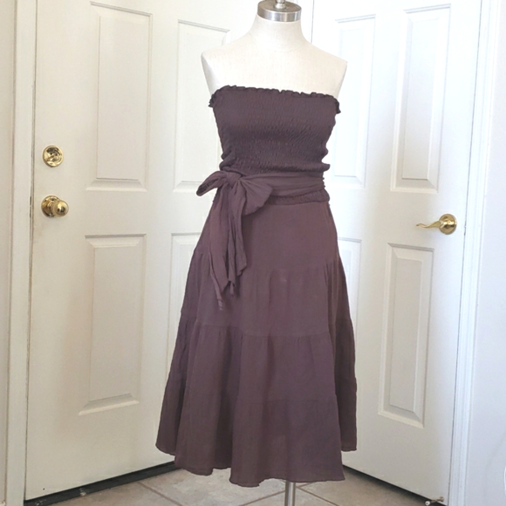 💐 Vintage Boho Brown Strapless Dress • Gauzy Cotton Smocked Bodice Tiered SMALL - Picture 4 of 11